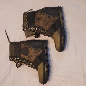 SOREL Camo Boots